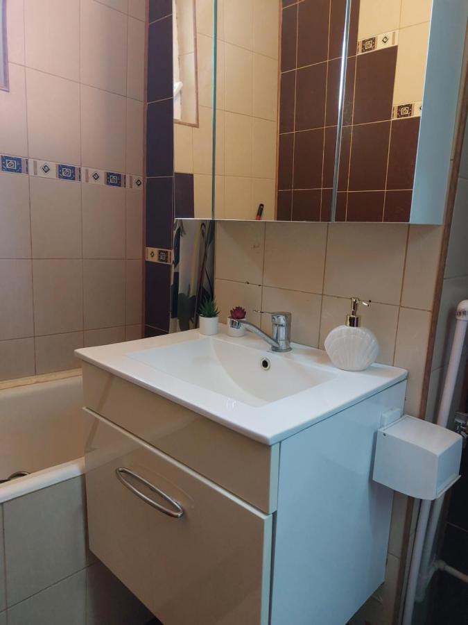 Apartament Central Renovat 3 Camere Βουκουρέστι Εξωτερικό φωτογραφία